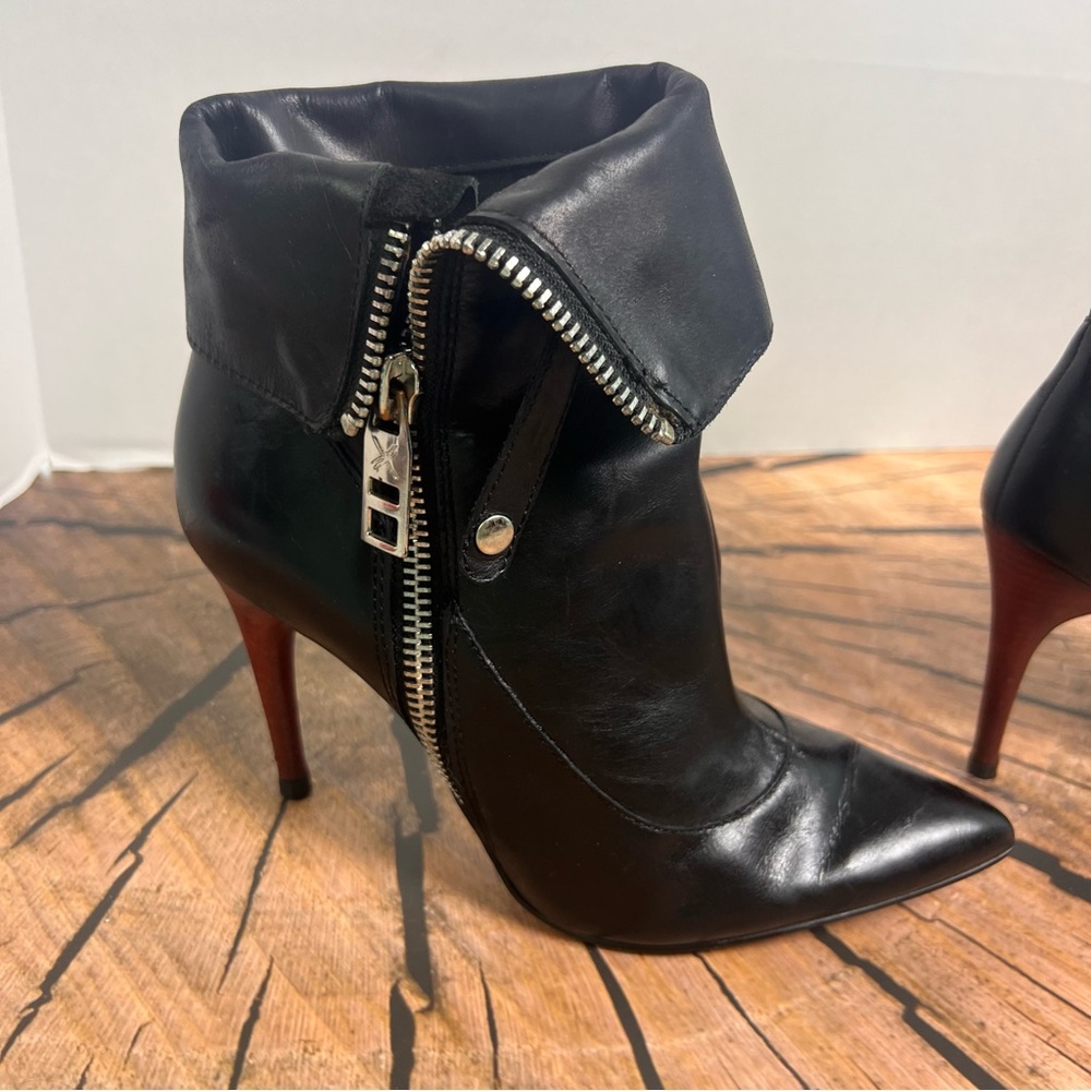 DMSX By Donald J Pliner Black Leather Women's 8M Zip up High Heel Boots‎ - Picture 2 of 7
